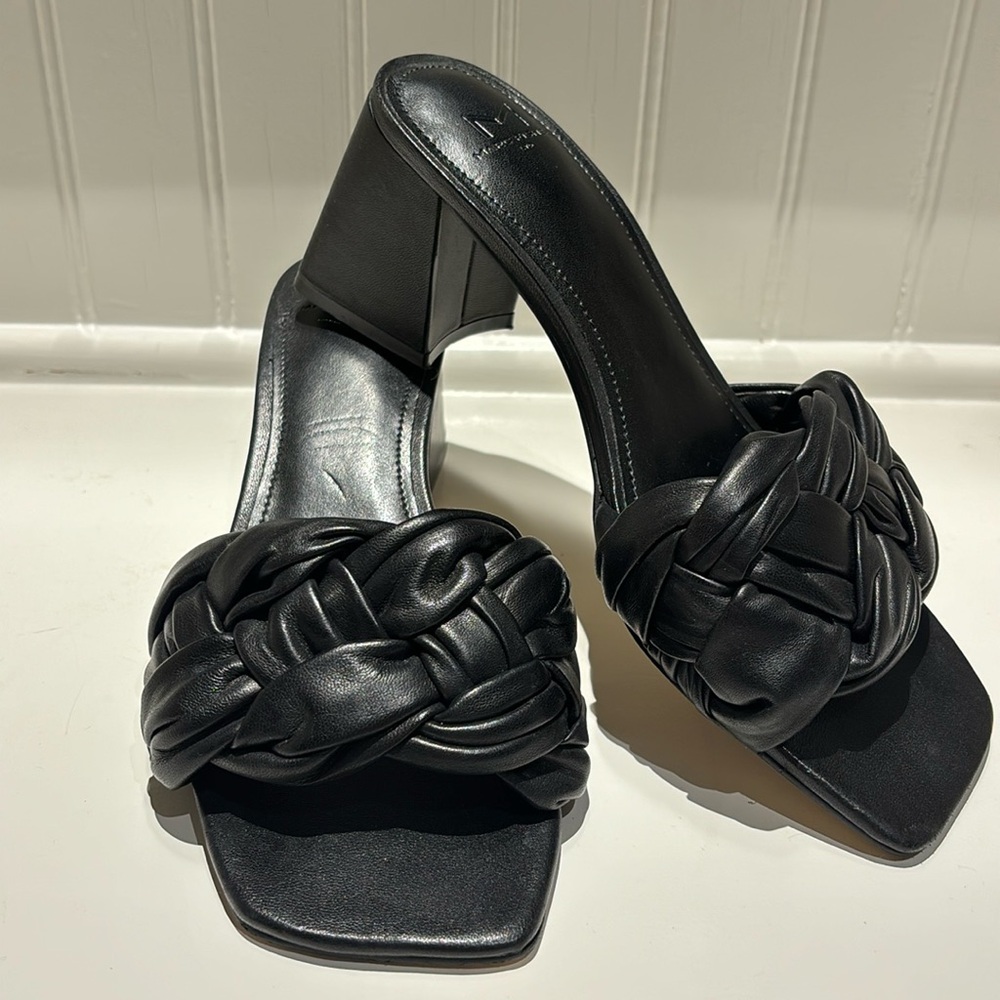 Marc Fisher Cerita Slide Sandals. 7M Black